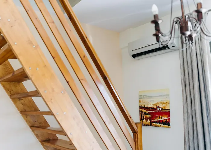 Niriides Aparthotel 4*